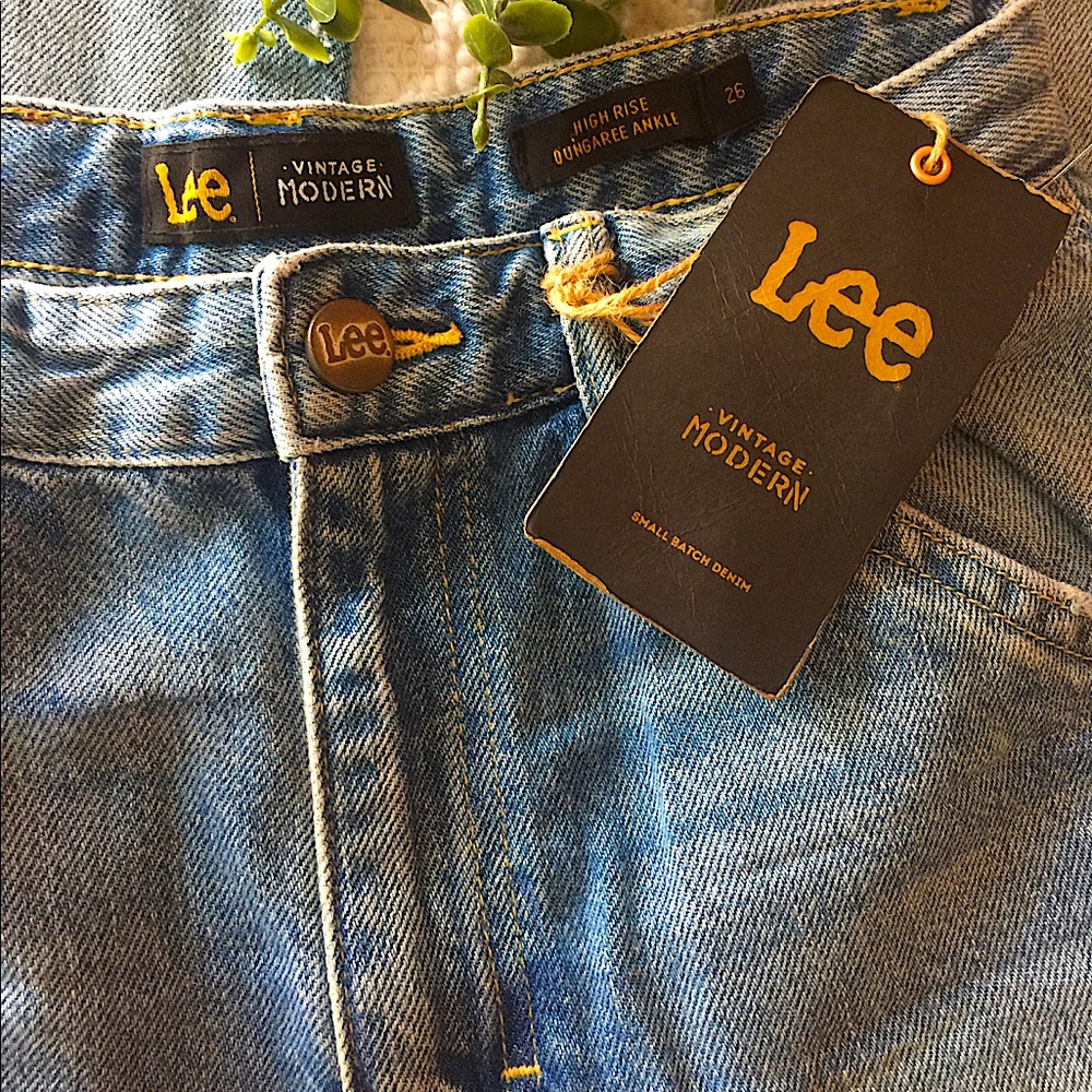LEE Vintage Modern High Rise Dungaree Ankle Jeans - Picture 9 of 12